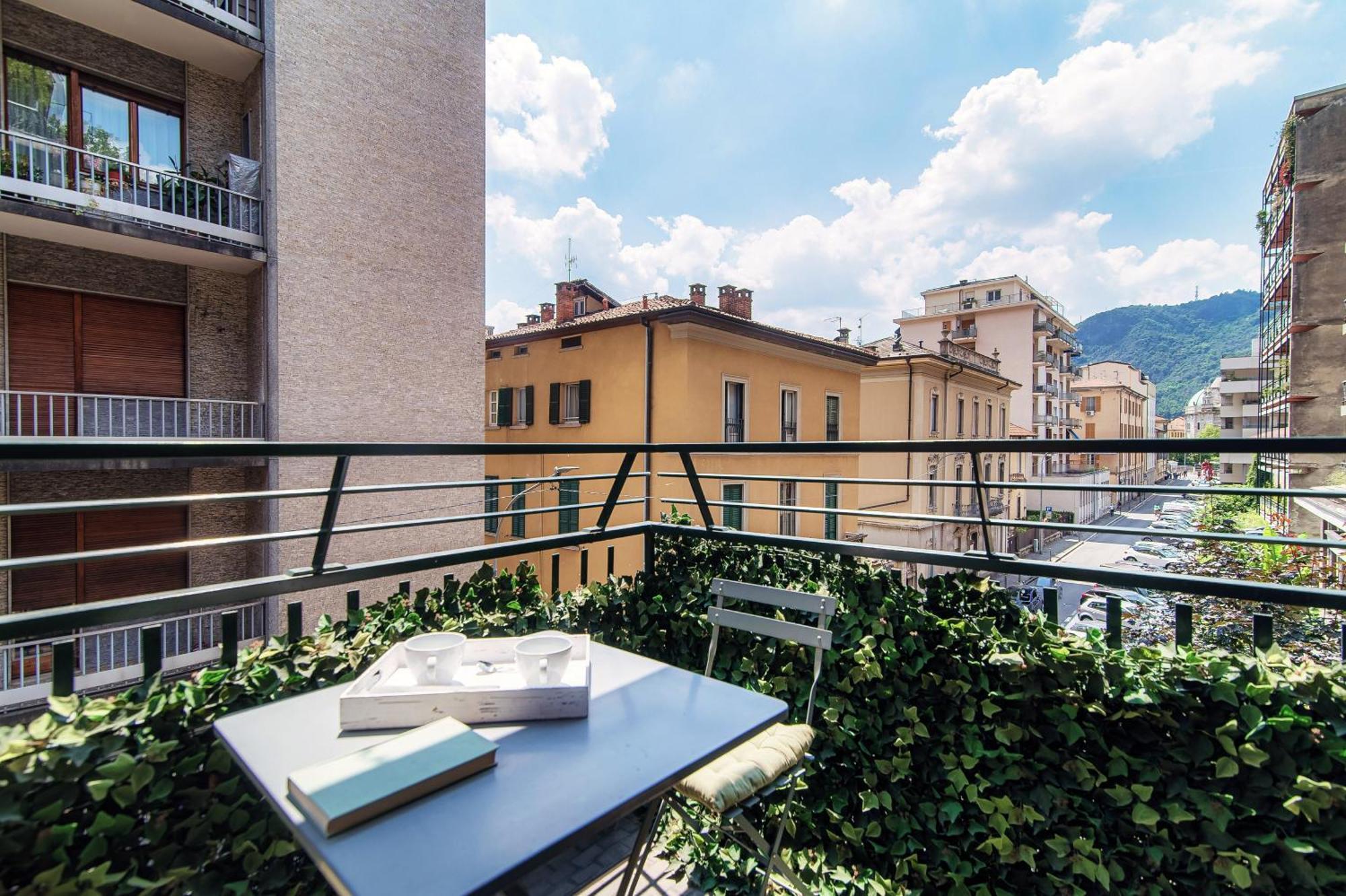 Rezzonico Suites - By Myhomeincomo Kültér fotó