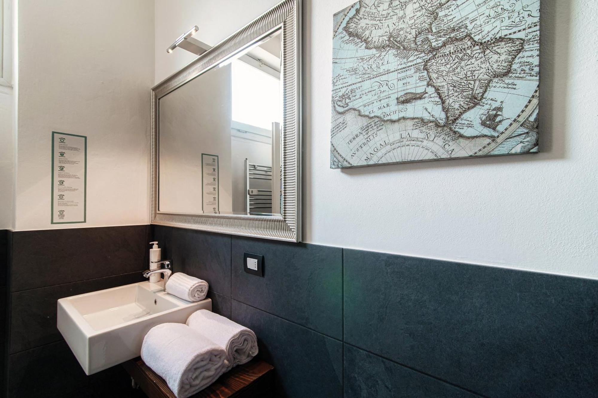 Rezzonico Suites - By Myhomeincomo Kültér fotó